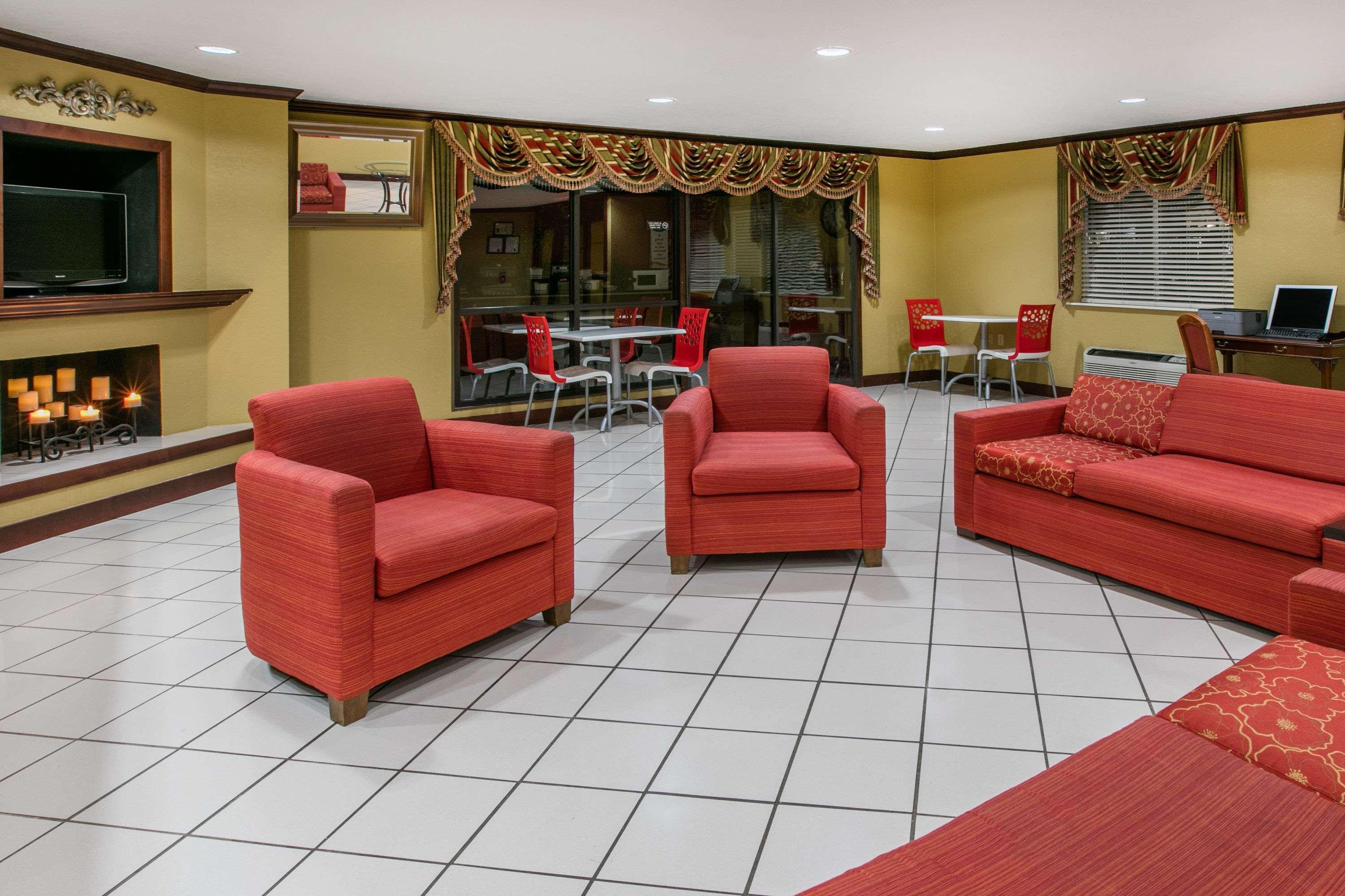 Baymont By Wyndham Lawton Hotel Luaran gambar